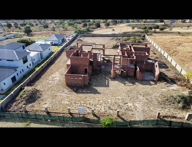 4 BEDROOM HOUSE FOR SALE IN BLUE HILLS EQUESTRIAN ESTATE